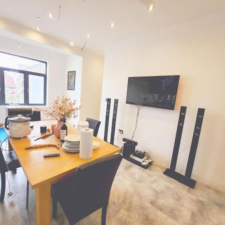 Urban Escape Ealing Hotel ลอนดอน ภายนอก รูปภาพ