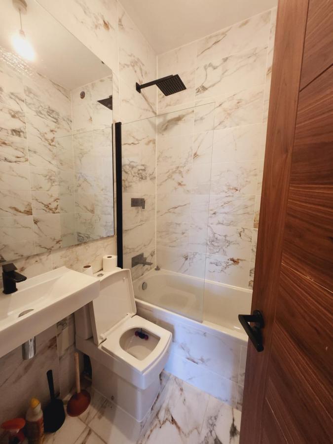 Urban Escape Ealing Hotel ลอนดอน ภายนอก รูปภาพ